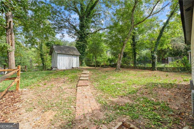 6 Hillside Avenue SE