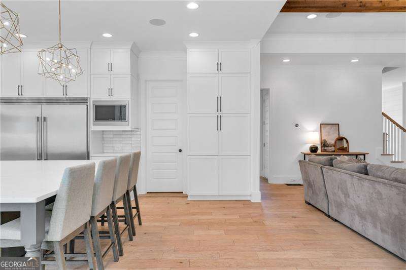128 Creekview Lane
