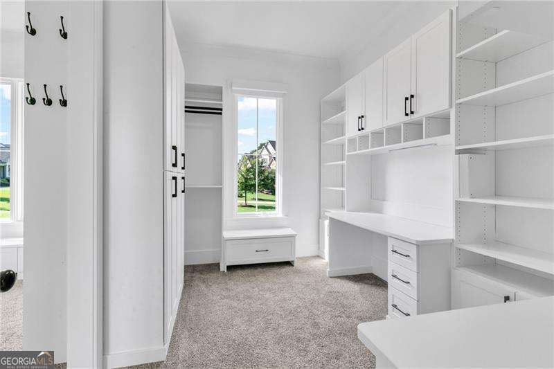 128 Creekview Lane