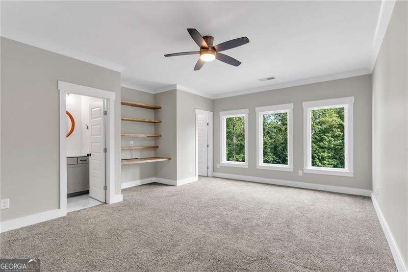 128 Creekview Lane
