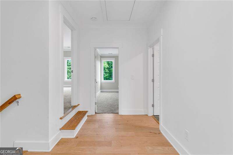 128 Creekview Lane