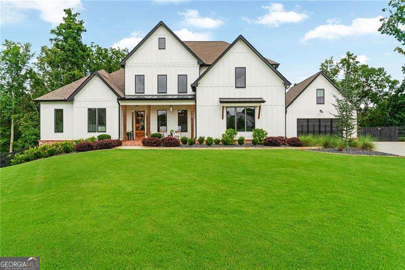 128 Creekview Lane