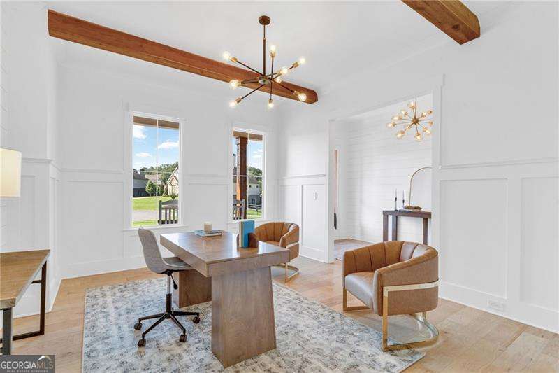 128 Creekview Lane