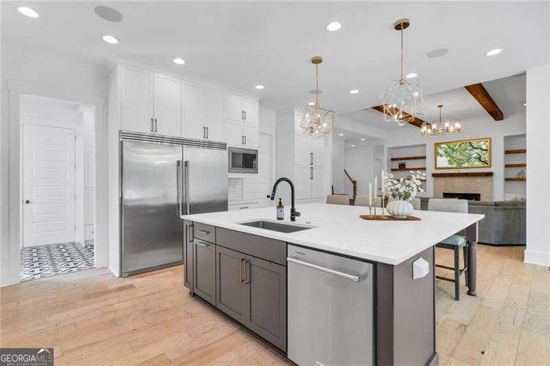 128 Creekview Lane