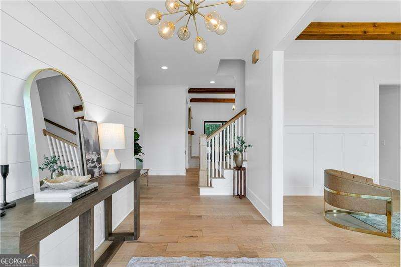 128 Creekview Lane