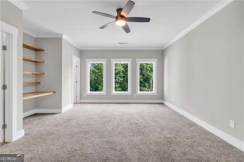 128 Creekview Lane