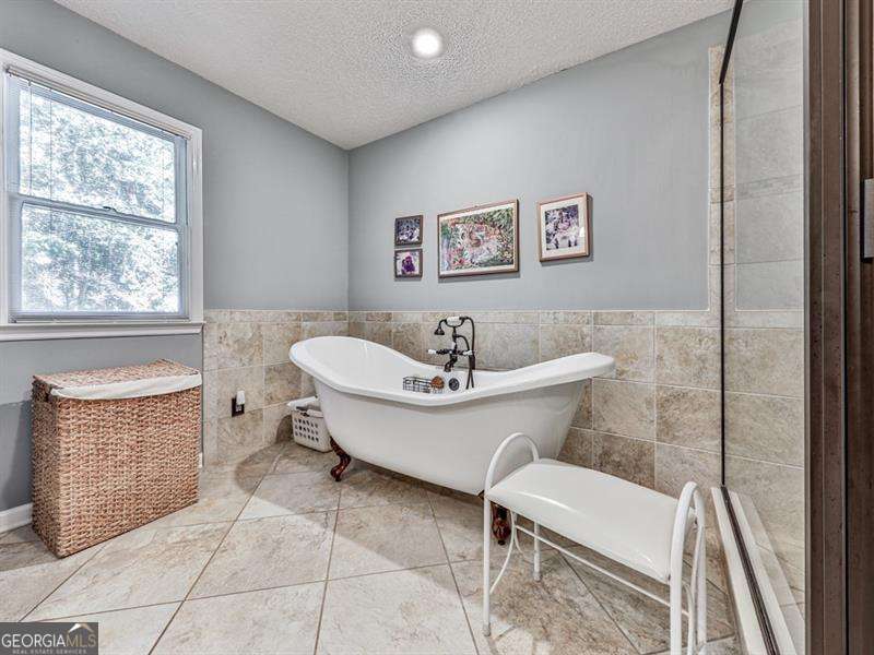 5855 Wills Lake Road, Cumming