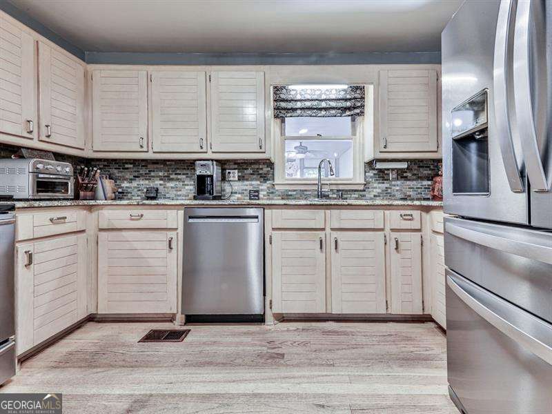 5855 Wills Lake Road, Cumming