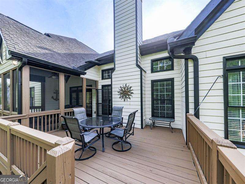 1076 Pinyan Lane, Canton