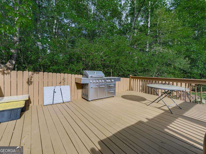 1076 Pinyan Lane, Canton