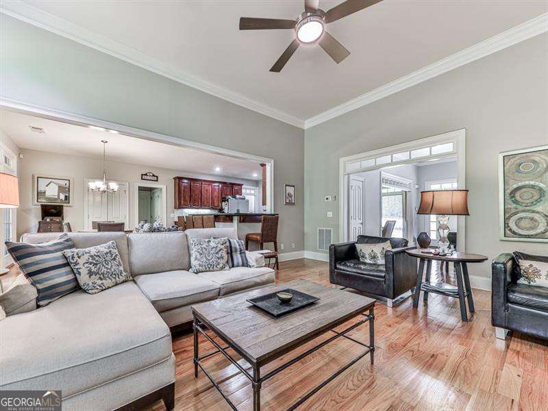 1076 Pinyan Lane, Canton