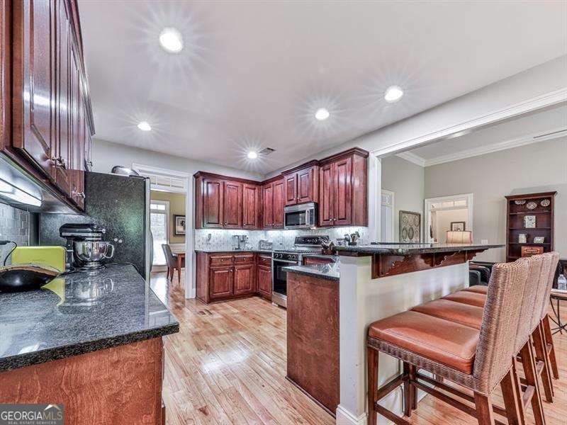 1076 Pinyan Lane, Canton