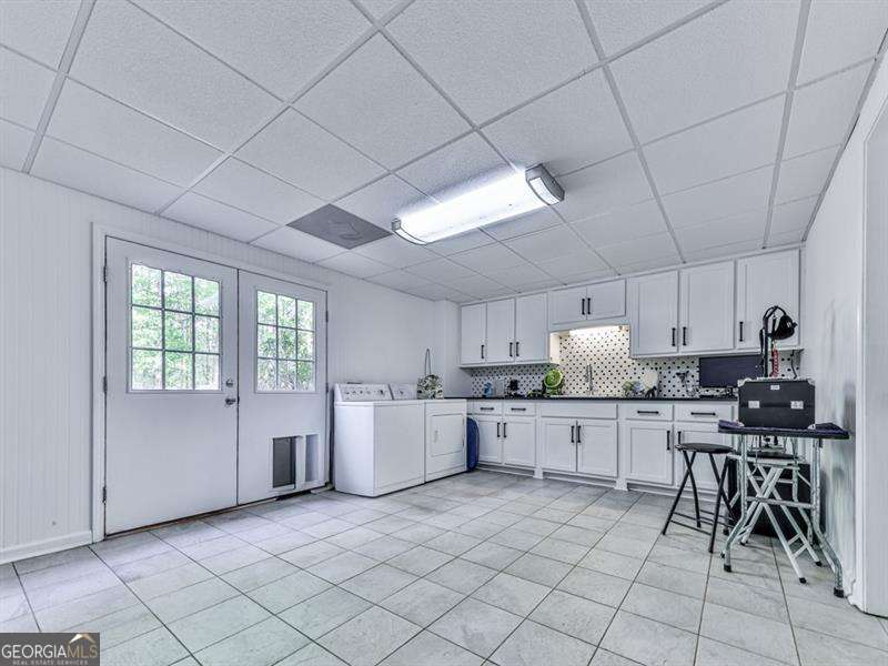 1076 Pinyan Lane, Canton