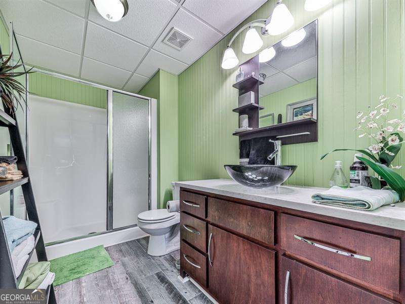 1076 Pinyan Lane, Canton