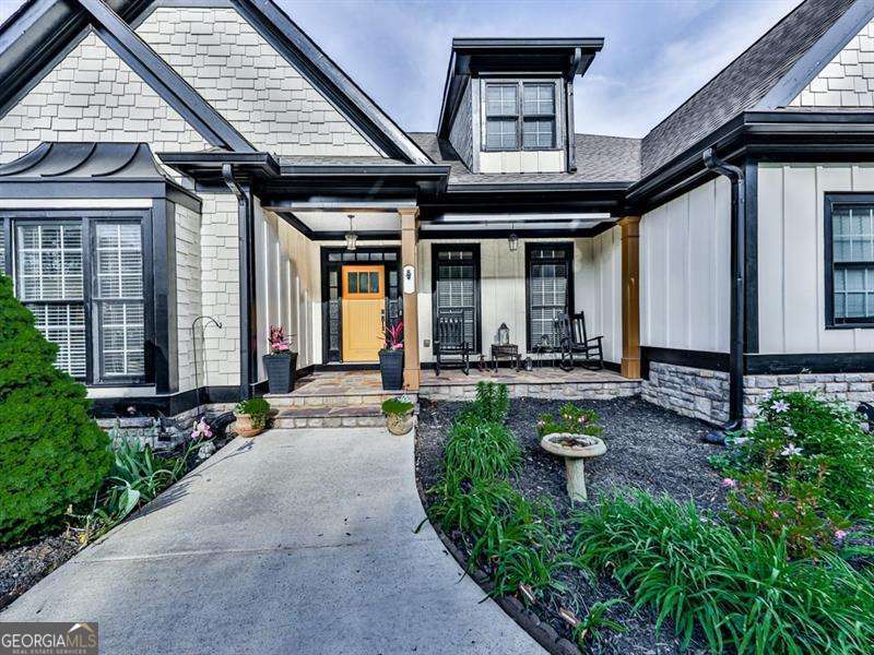 1076 Pinyan Lane, Canton