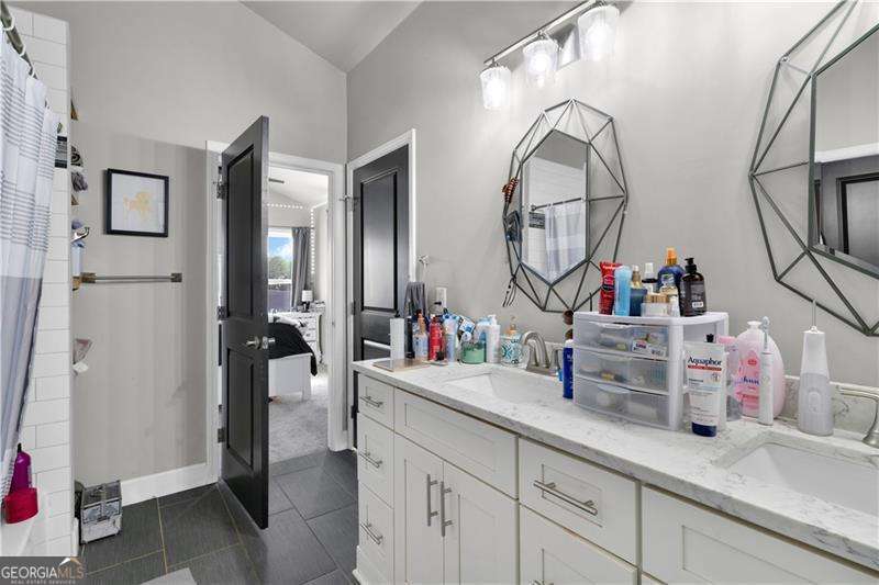 3547 Reavis Mountain Road