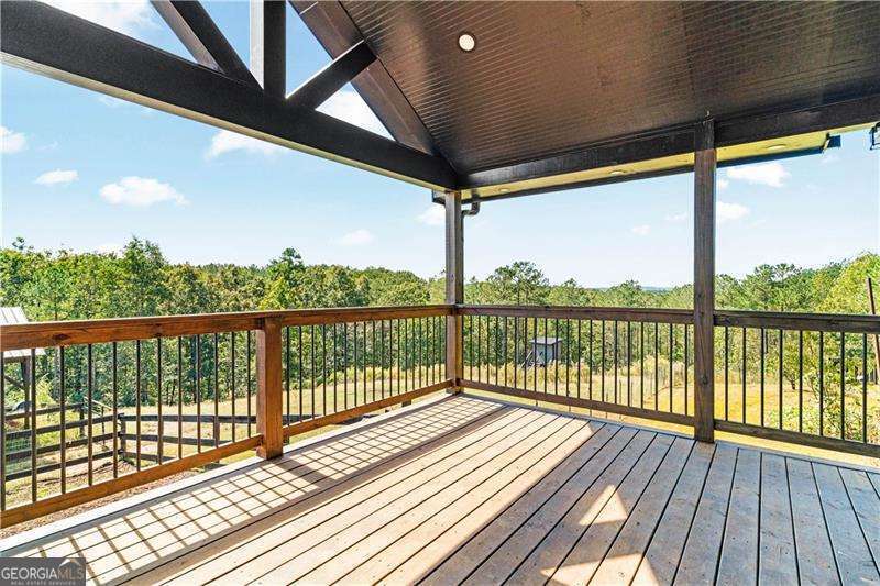 3547 Reavis Mountain Road