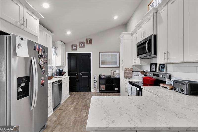 3547 Reavis Mountain Road