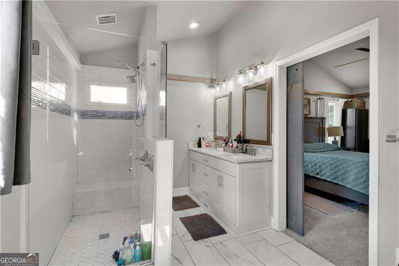 3547 Reavis Mountain Road