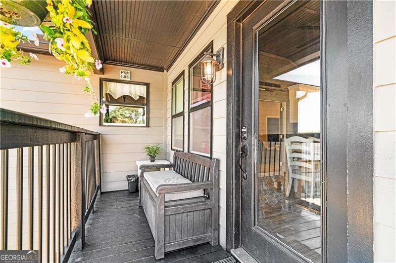 3547 Reavis Mountain Road