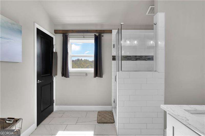 3547 Reavis Mountain Road