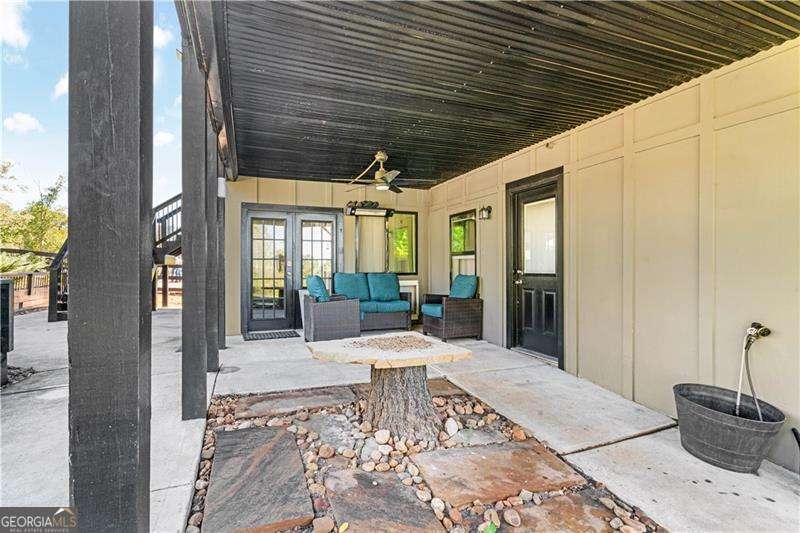 3547 Reavis Mountain Road