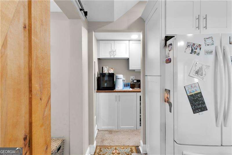 3547 Reavis Mountain Road