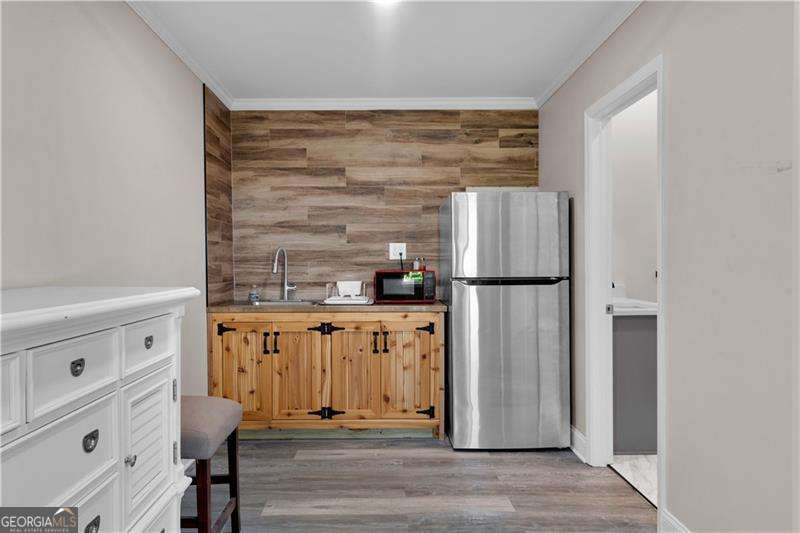 3547 Reavis Mountain Road