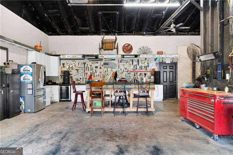 3547 Reavis Mountain Road