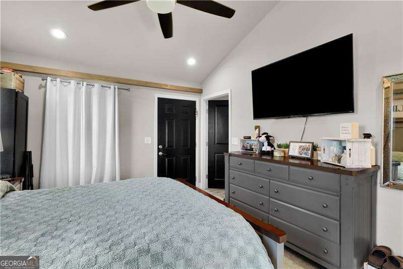 3547 Reavis Mountain Road