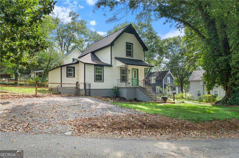 6 Hillside Avenue SE