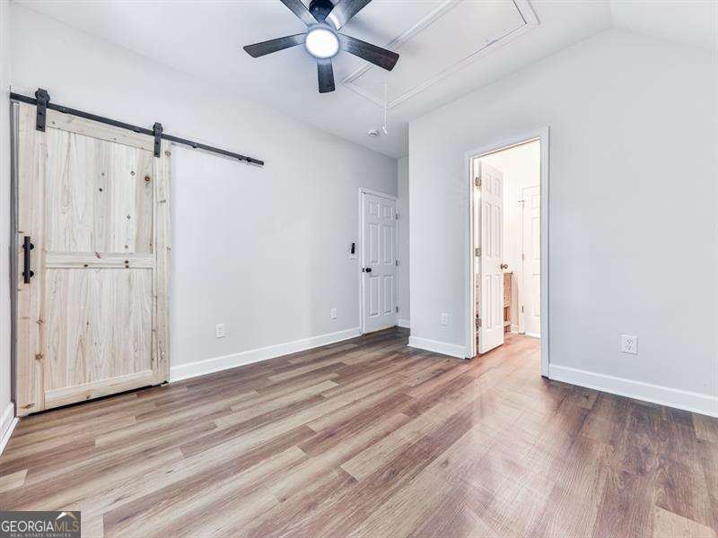 6 Hillside Avenue SE