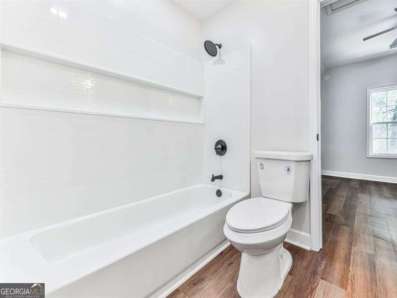 6 Hillside Avenue SE