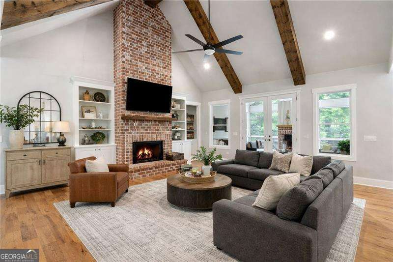 3511 Reavis Mountain #2 Road