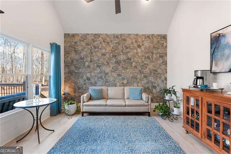 1010 Darby Ford Lane