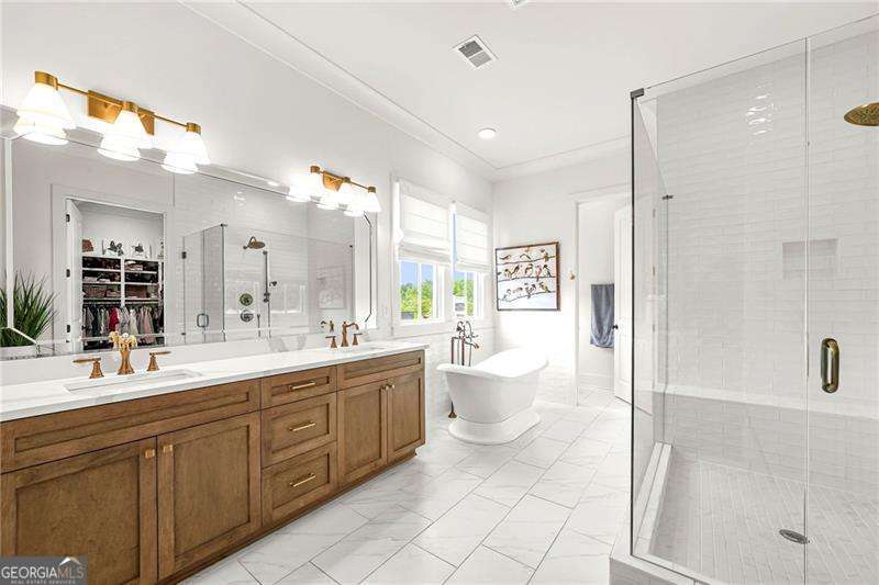 1025 Crossroad Trail