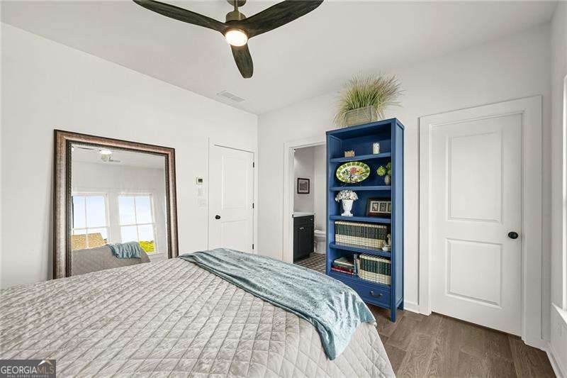 1025 Crossroad Trail
