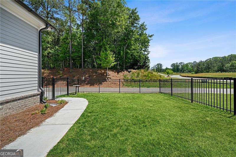 1025 Crossroad Trail