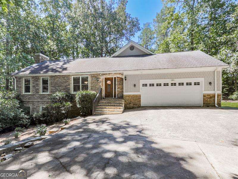 5855 Wills Lake Road