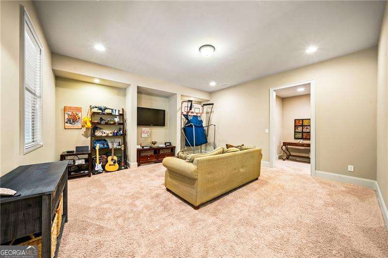 1032 Windsor Green Drive