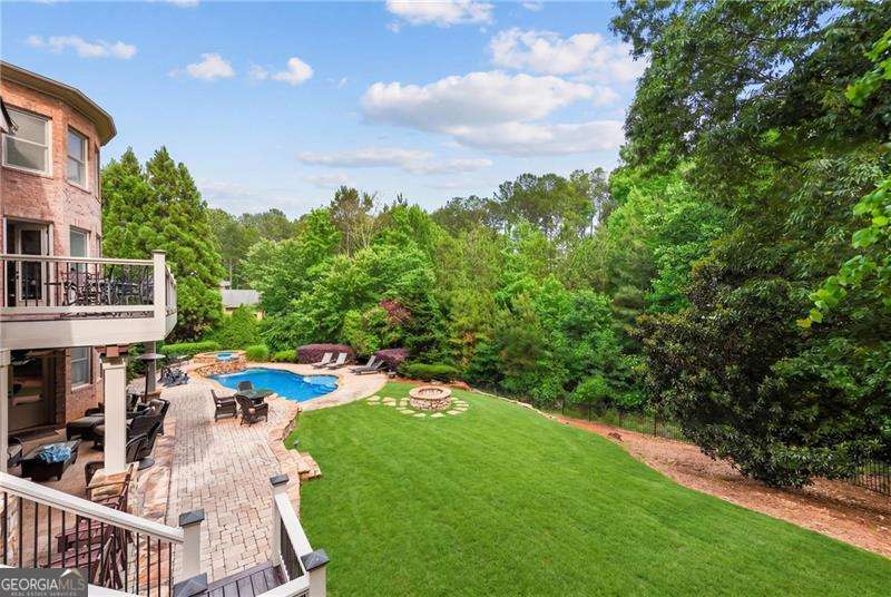1032 Windsor Green Drive