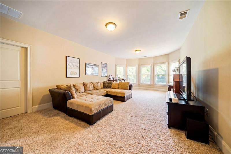 1032 Windsor Green Drive
