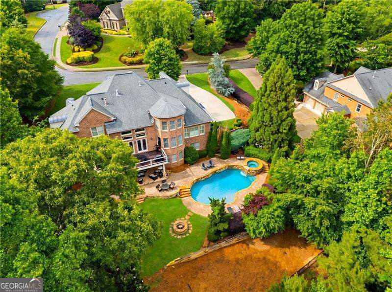 1032 Windsor Green Drive