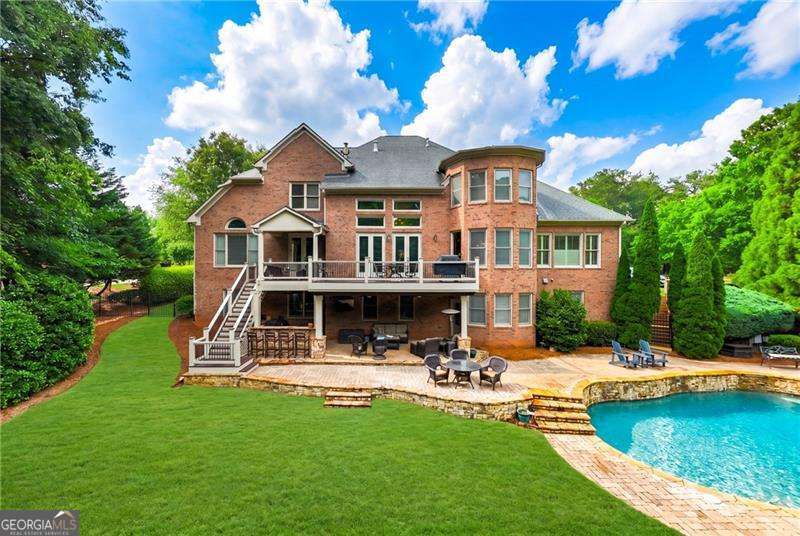 1032 Windsor Green Drive