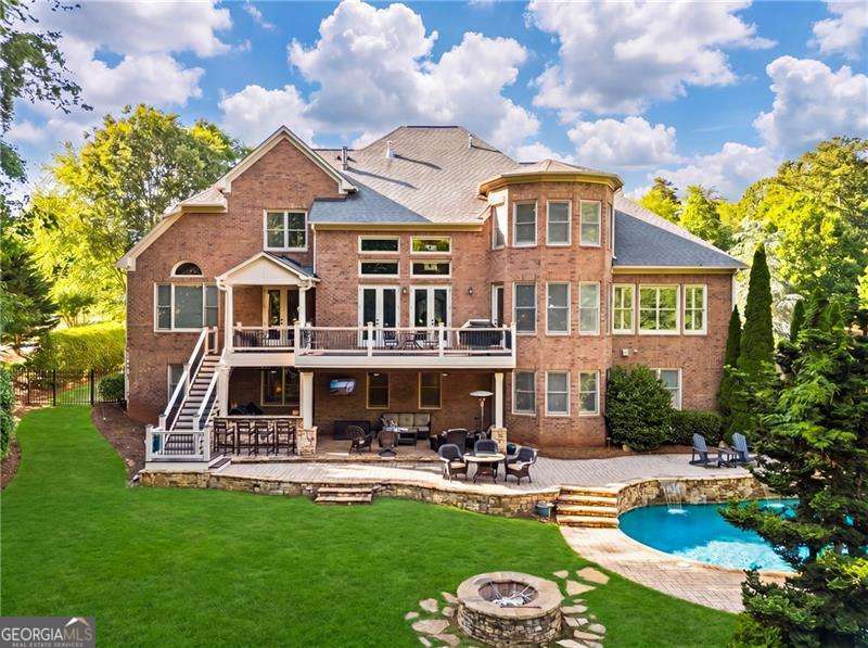 1032 Windsor Green Drive