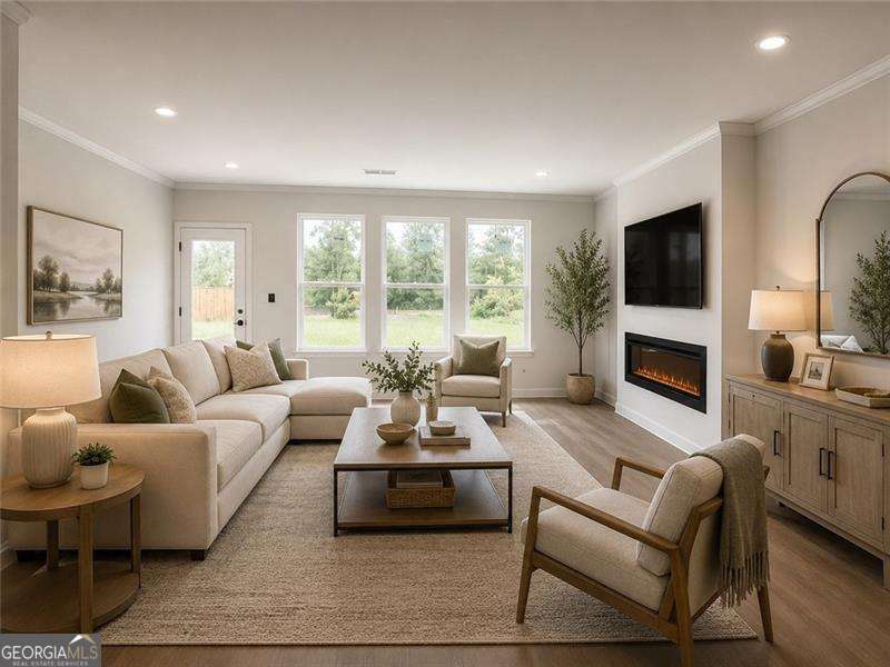 14 Magnolia Boulevard
