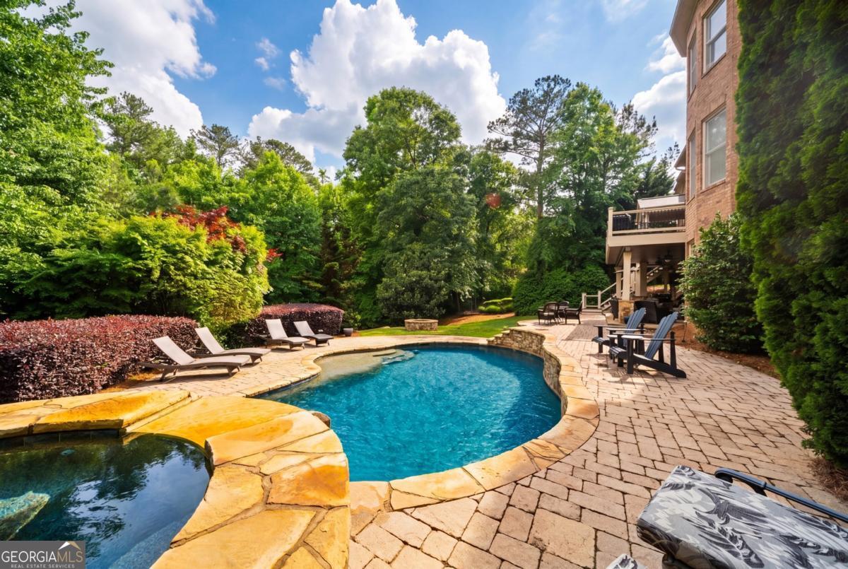 1032 Windsor Green Drive