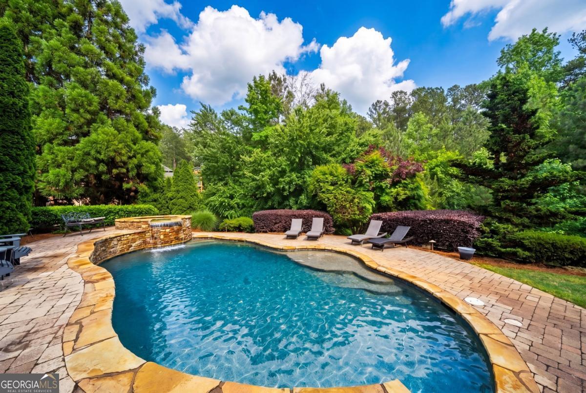 1032 Windsor Green Drive