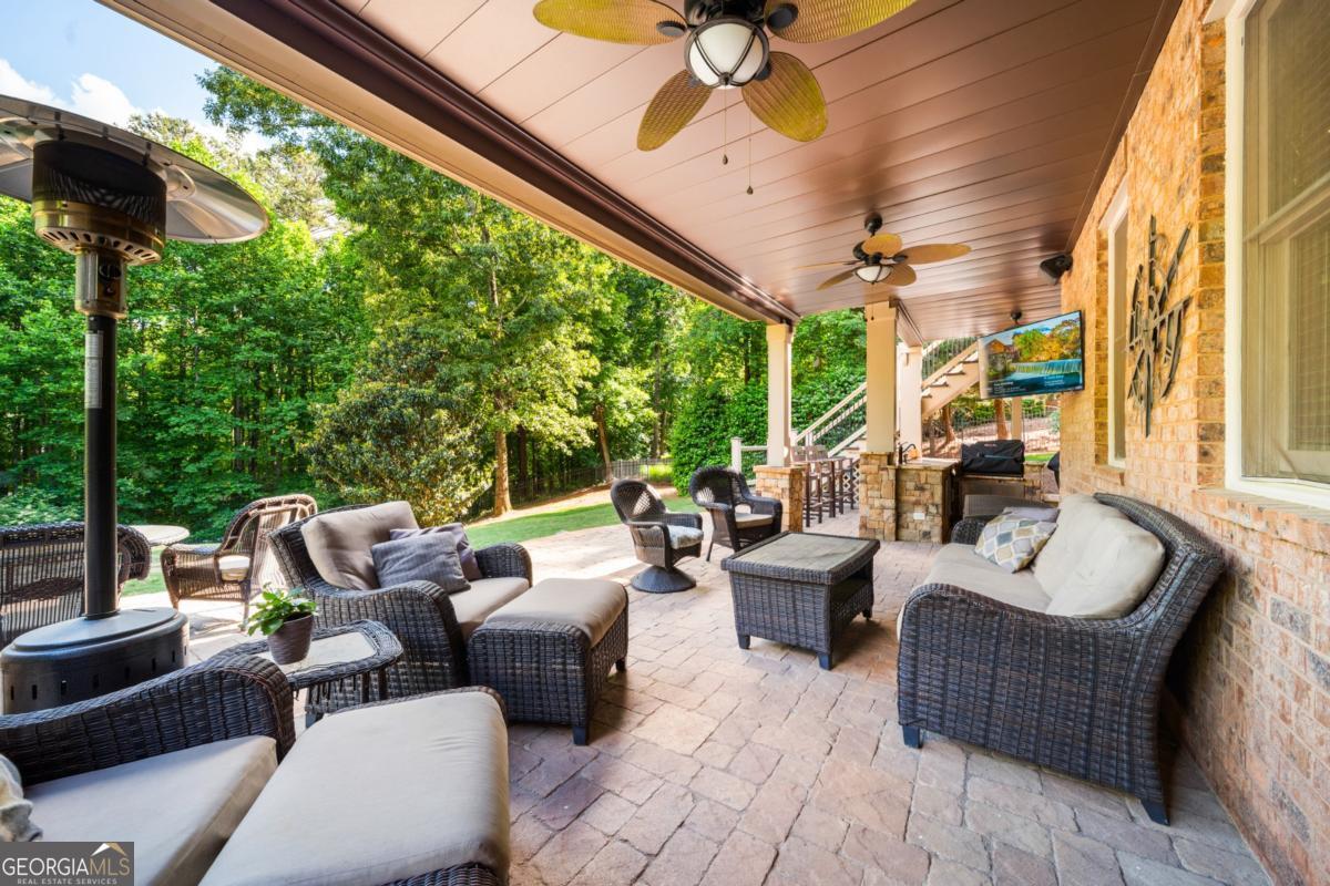 1032 Windsor Green Drive