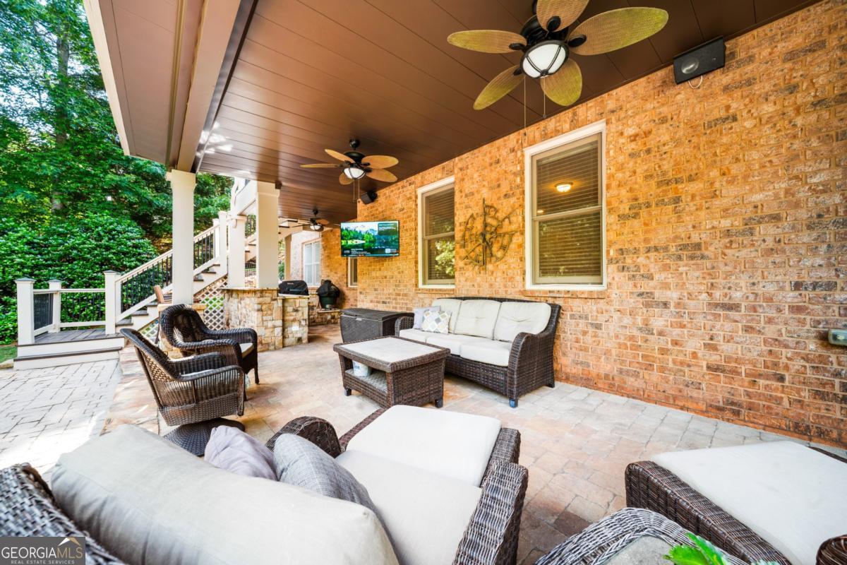 1032 Windsor Green Drive